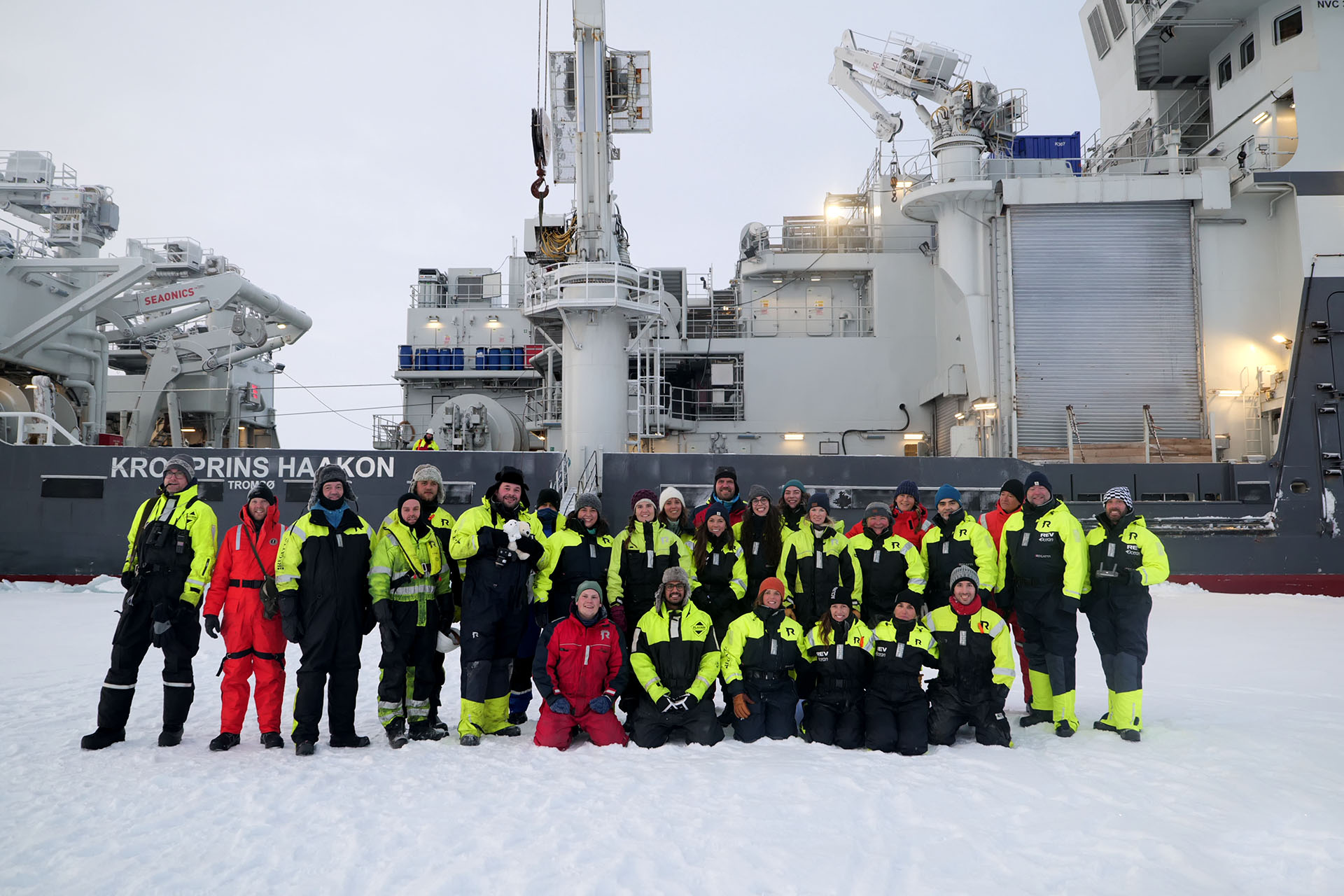 REV Ocean´s ROV “Aurora” enables scientist to collect data and samples 4km under drifting Arctic Ice